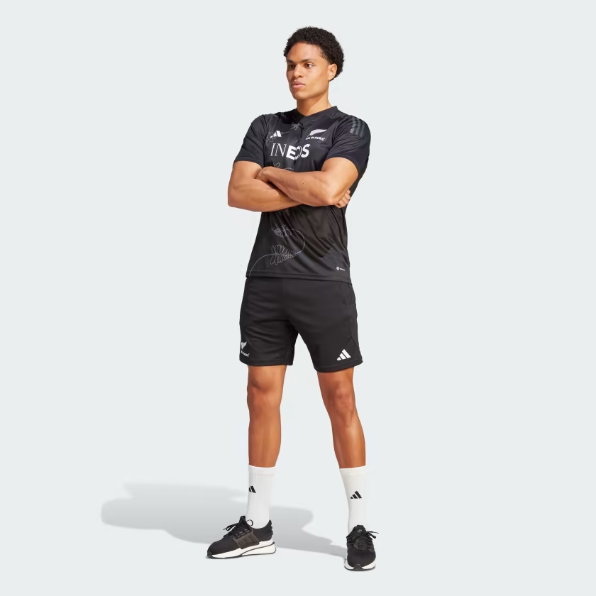 All black adidas outfit store